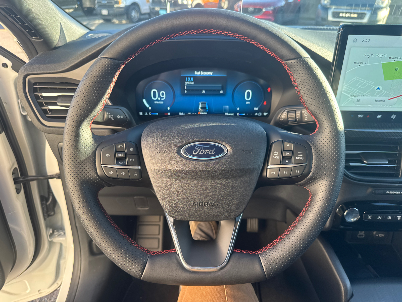 2025 Ford Escape ST-Line Elite 25