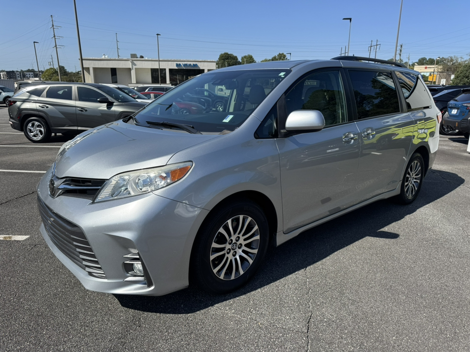 2020 Toyota Sienna XLE Premium 4