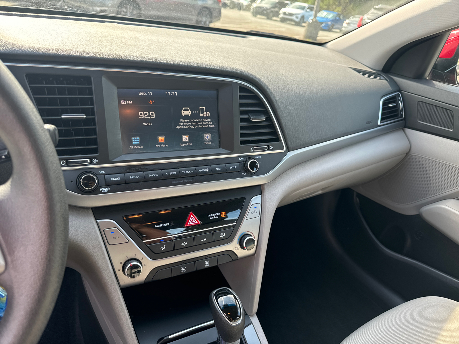 2017 Hyundai Elantra SE 30