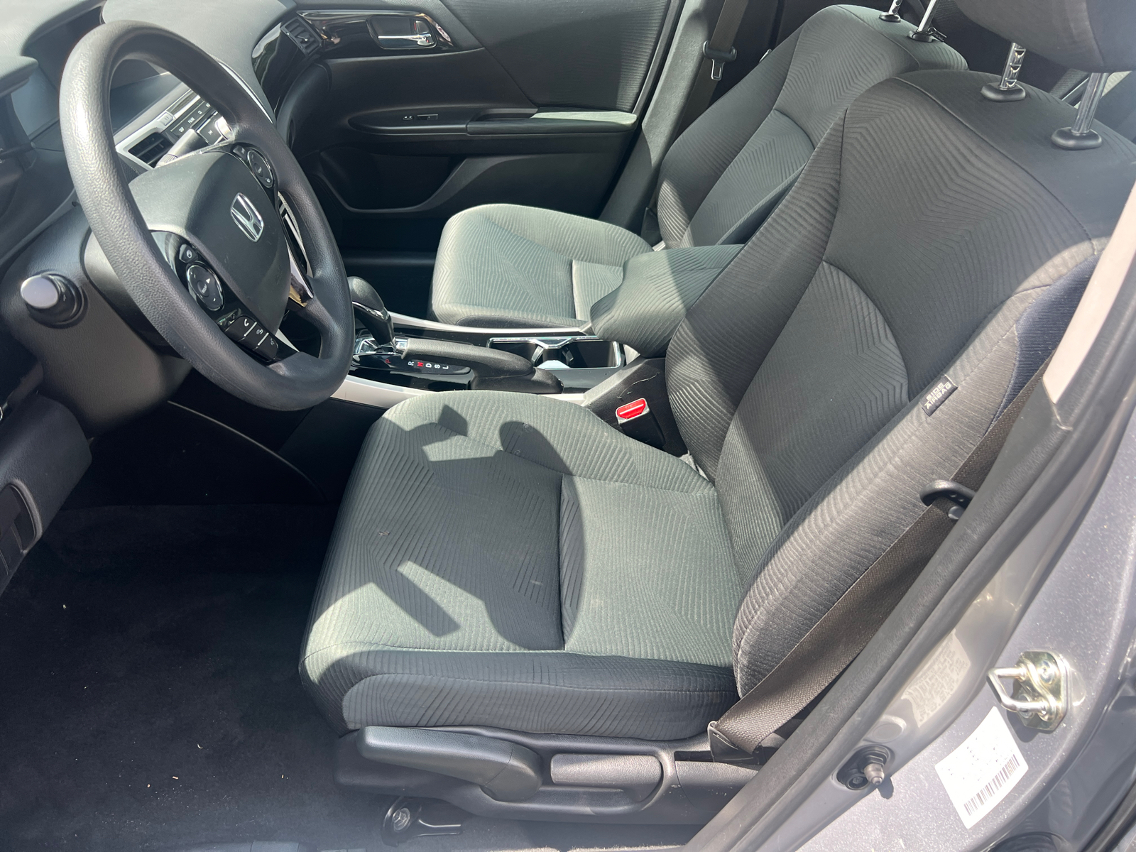 2016 Honda Accord Sedan LX 10