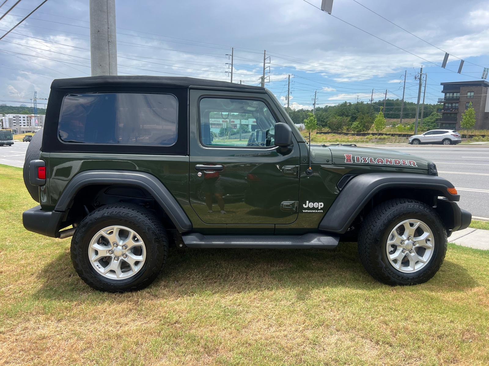 2021 Jeep Wrangler Islander 9