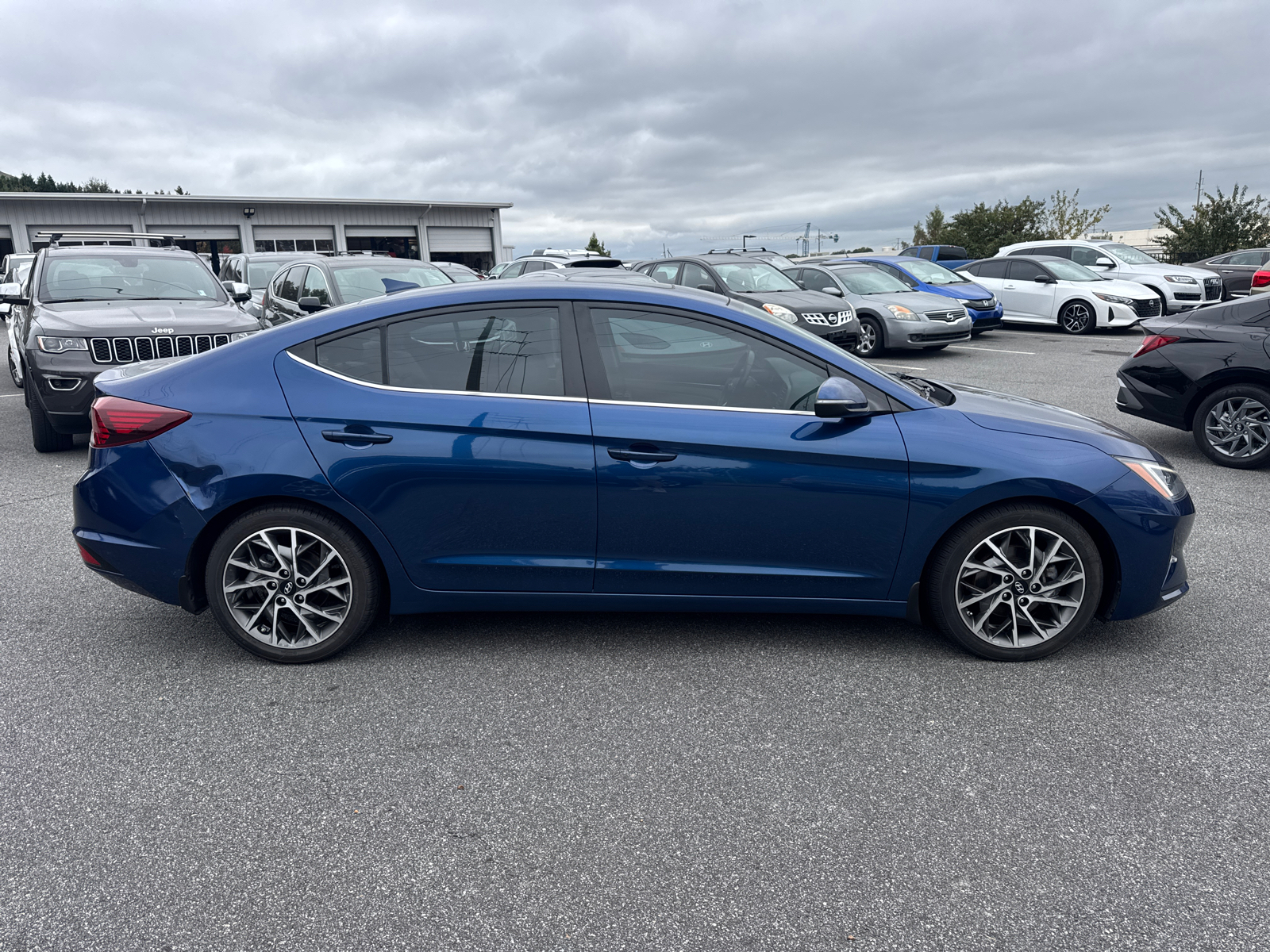 2020 Hyundai Elantra Limited 9