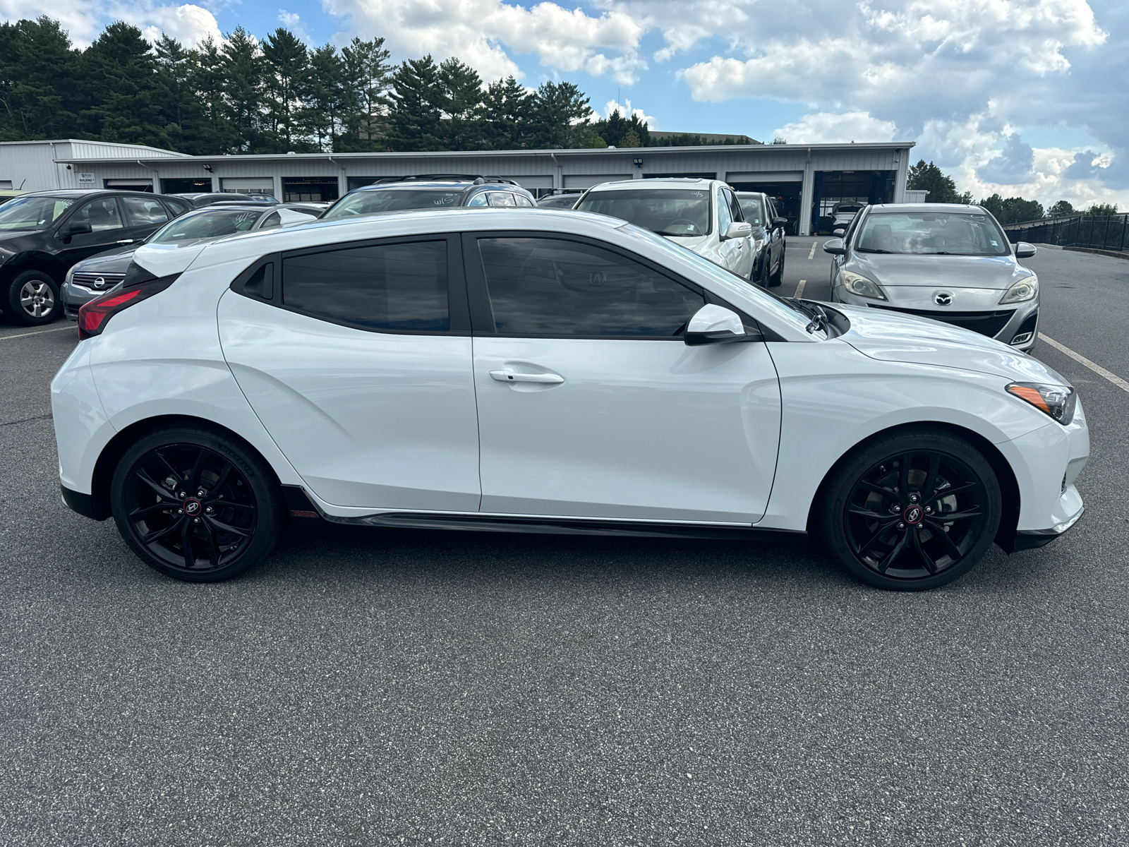 2021 Hyundai Veloster Turbo R-Spec 9