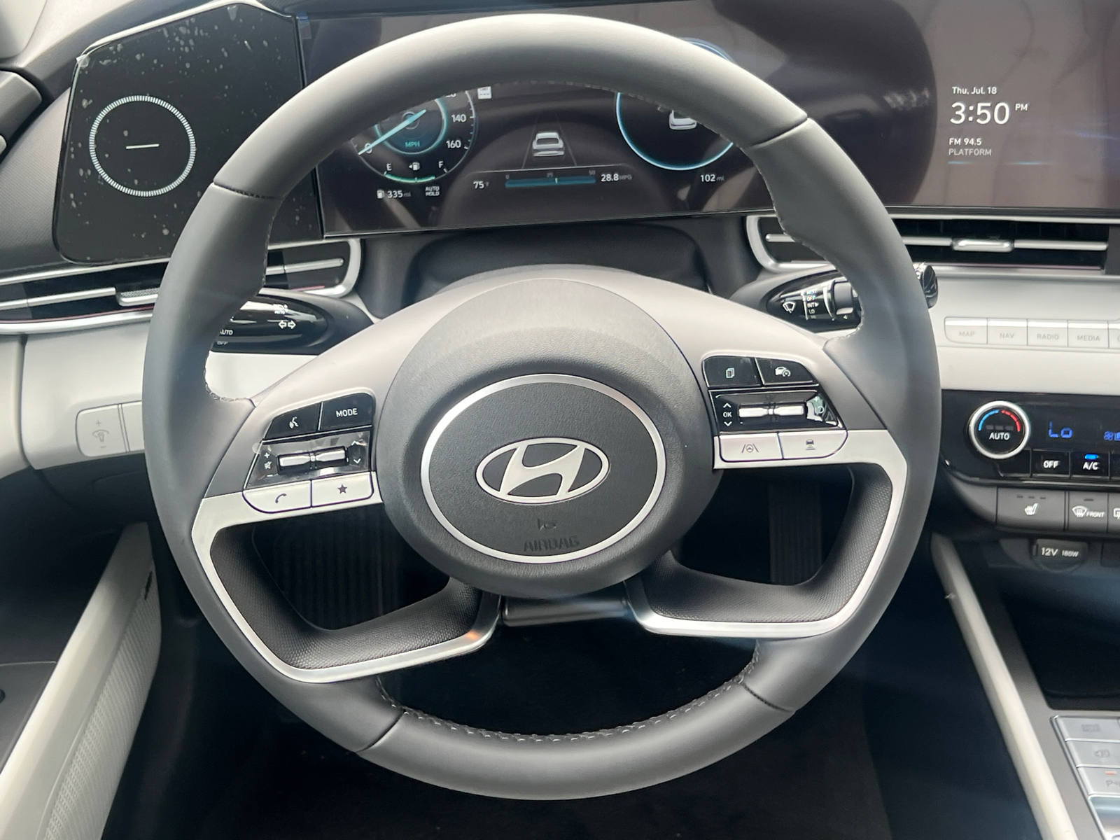 2024 Hyundai Elantra Limited 17