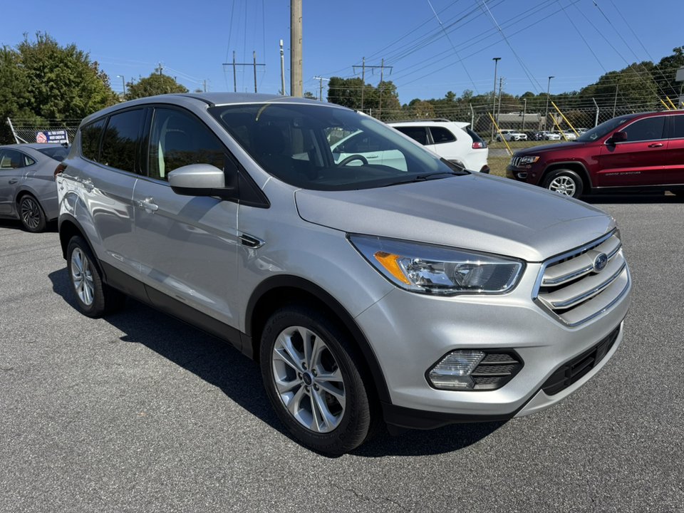 2019 Ford Escape SE 2