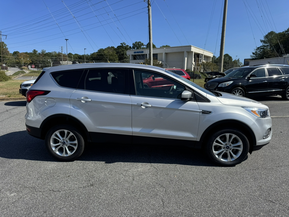 2019 Ford Escape SE 9