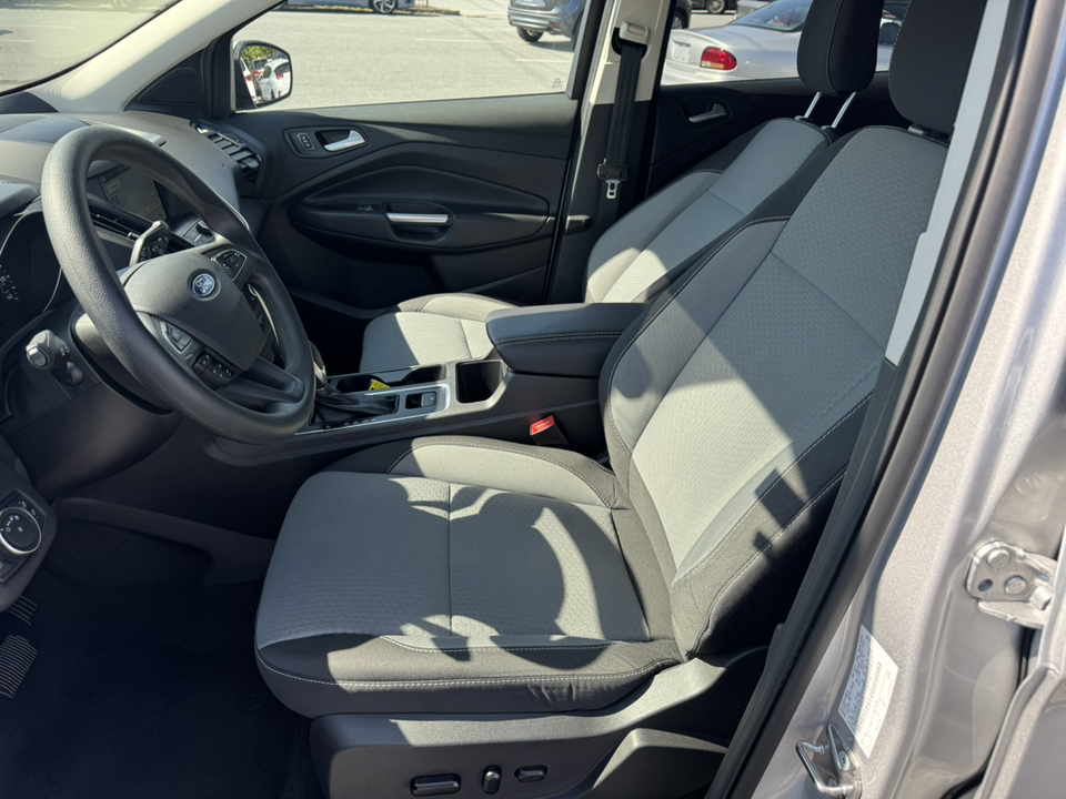 2019 Ford Escape SE 10