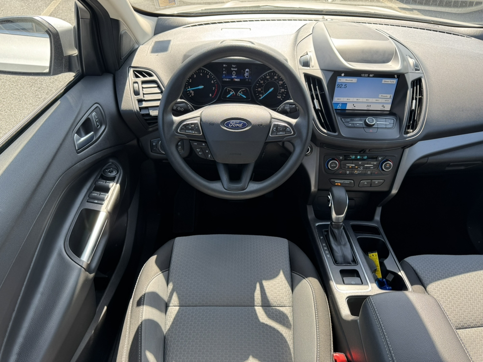 2019 Ford Escape SE 24