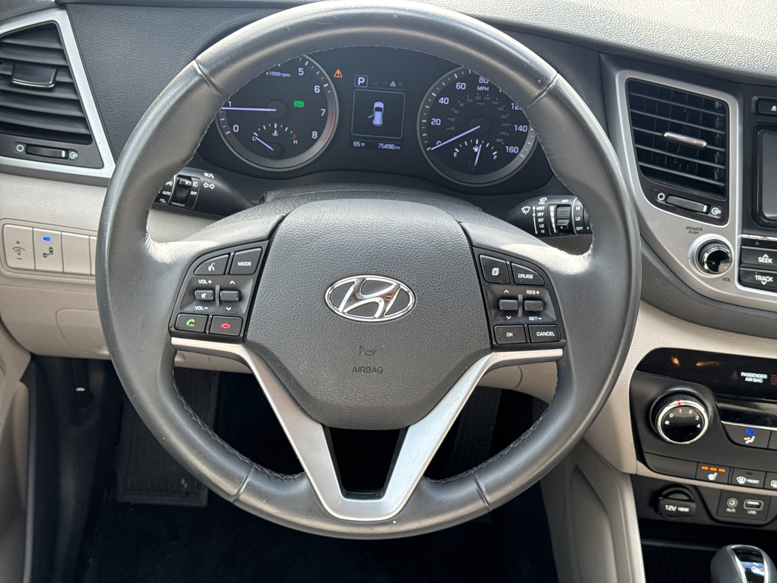 2016 Hyundai Tucson Sport 24