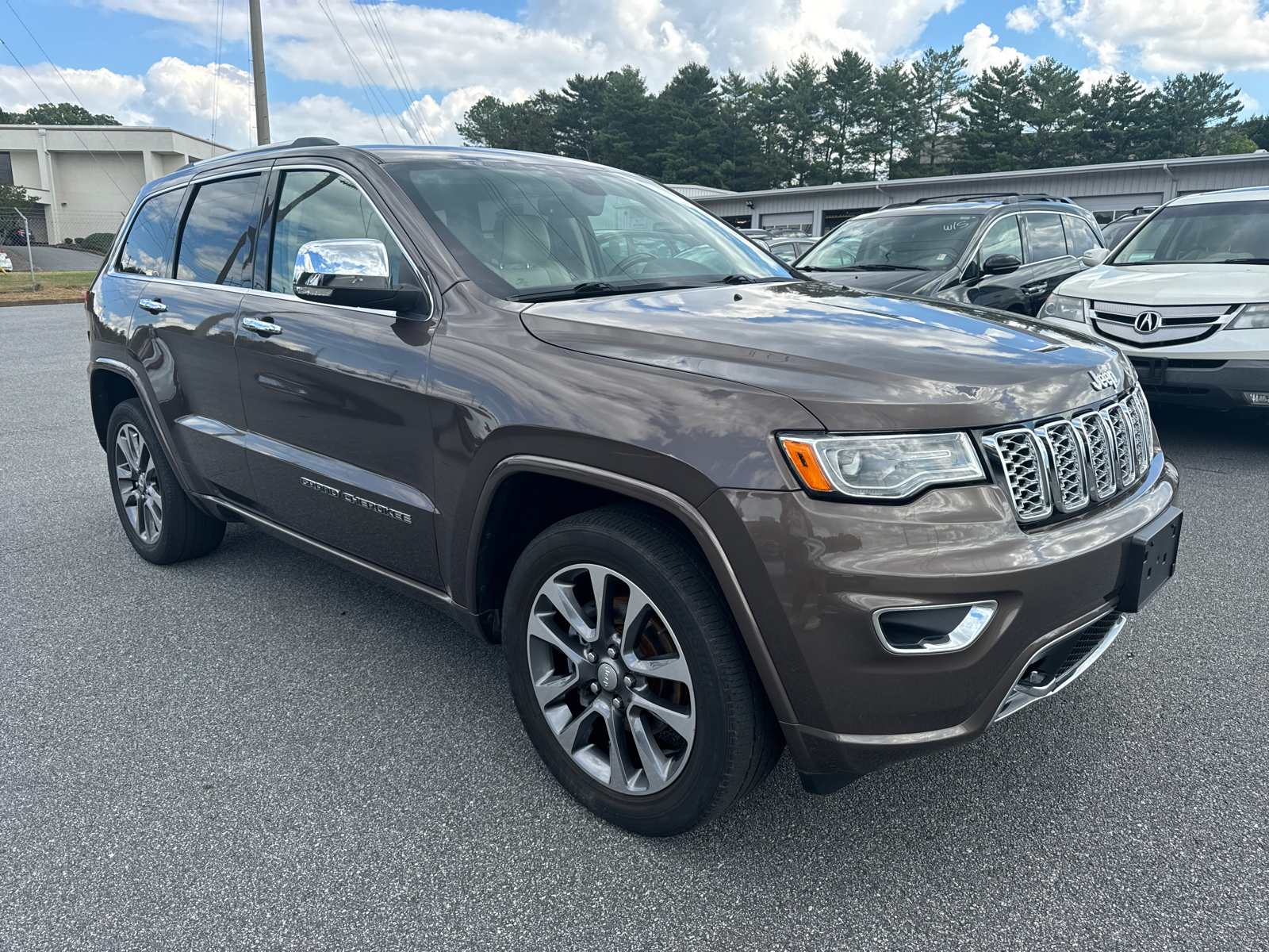 2018 Jeep Grand Cherokee Overland 2