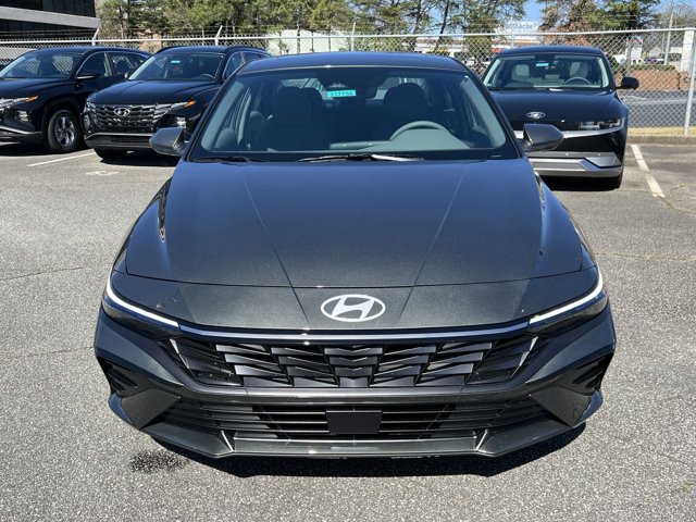 2024 Hyundai Elantra SEL 3