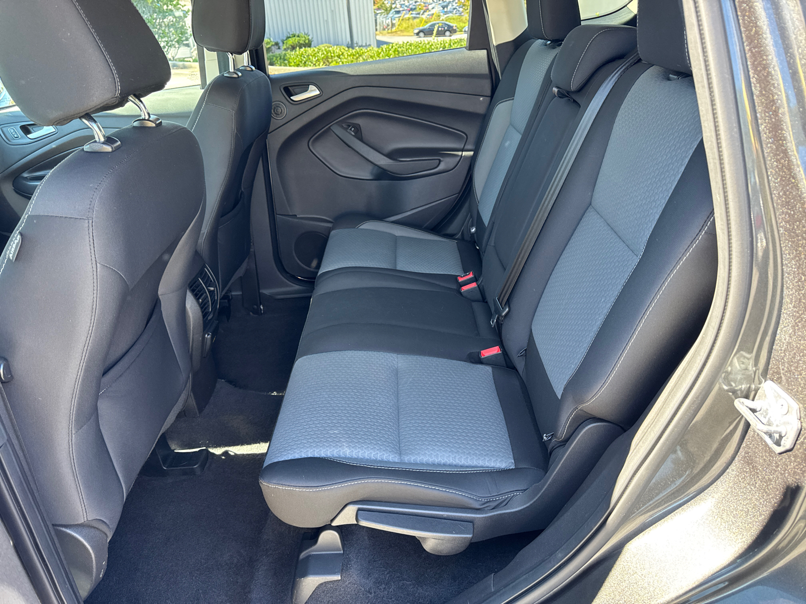 2017 Ford Escape SE 21