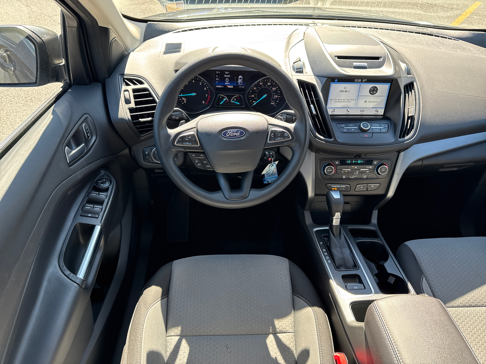 2017 Ford Escape SE 24