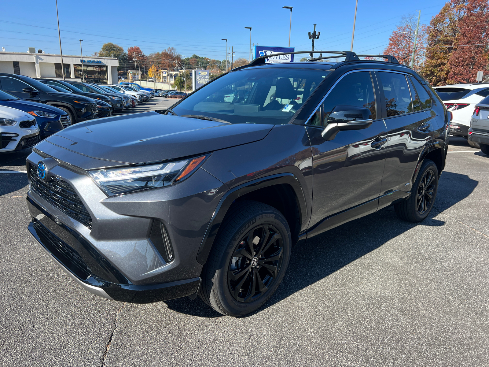 2023 Toyota RAV4 Hybrid XSE 4