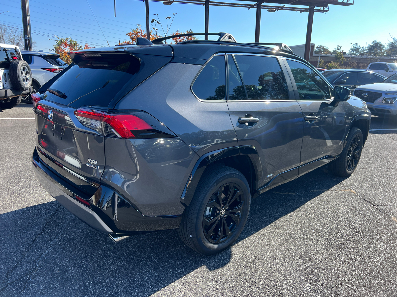 2023 Toyota RAV4 Hybrid XSE 8