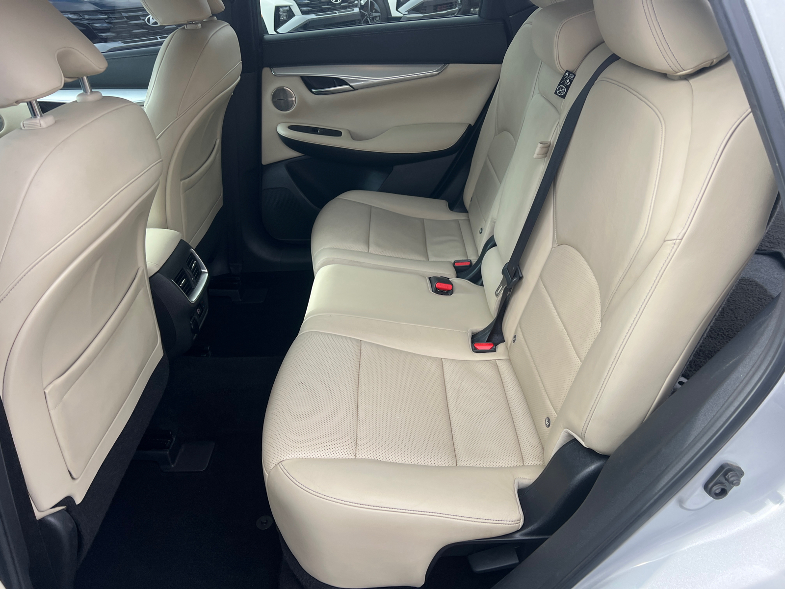 2019 INFINITI QX50 ESSENTIAL 21