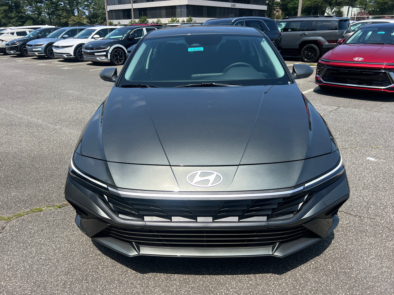 2024 Hyundai Elantra SEL 3