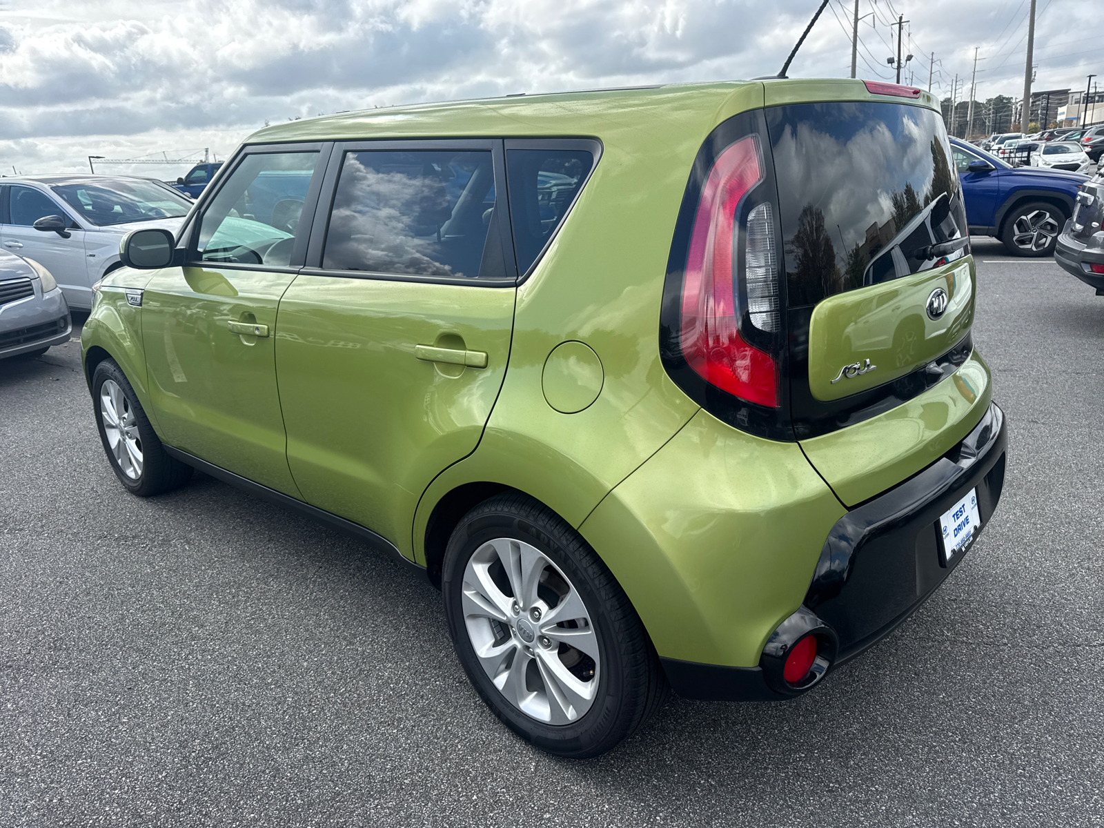 2016 Kia Soul + 6