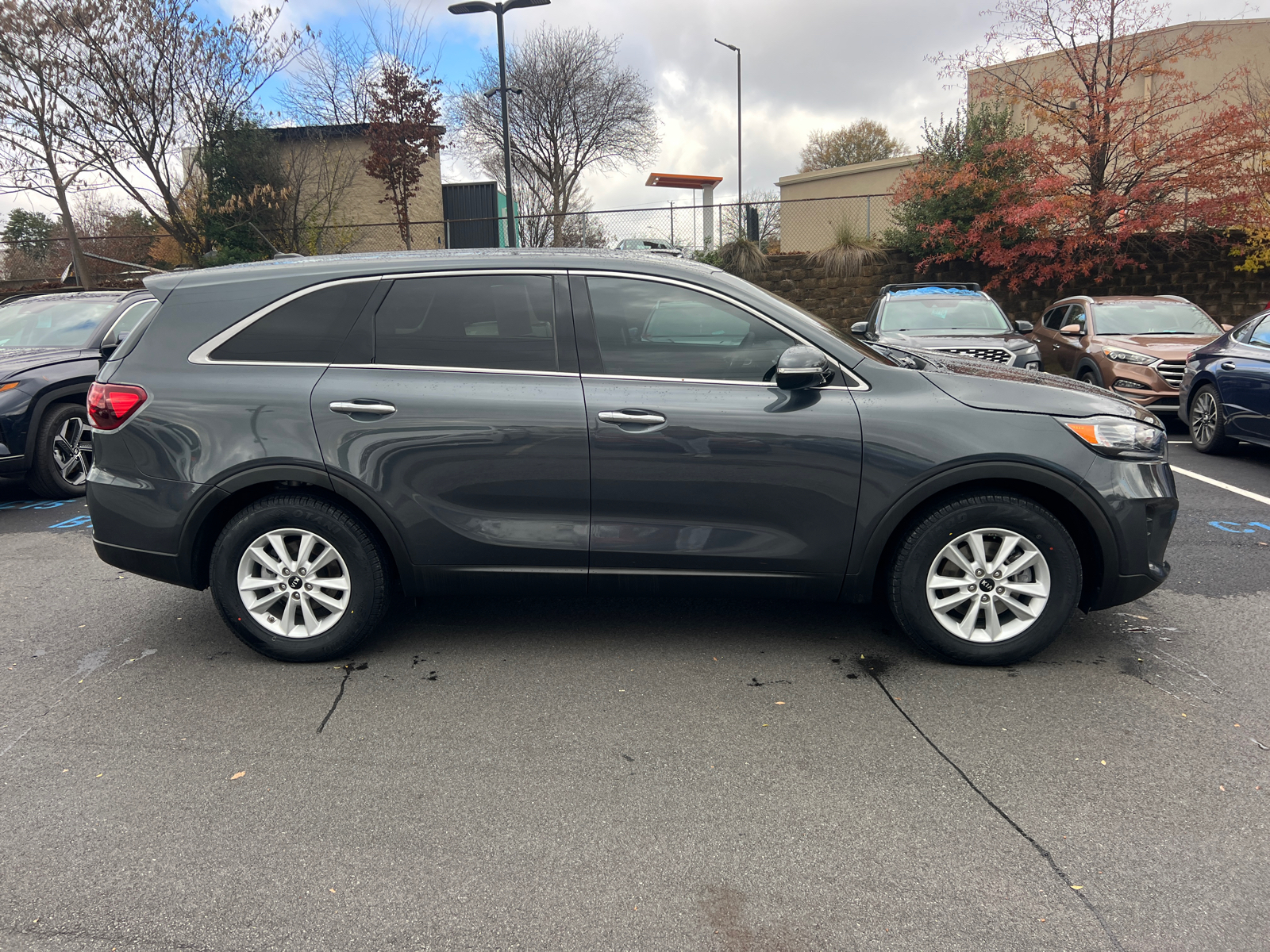 2020 Kia Sorento LX 9