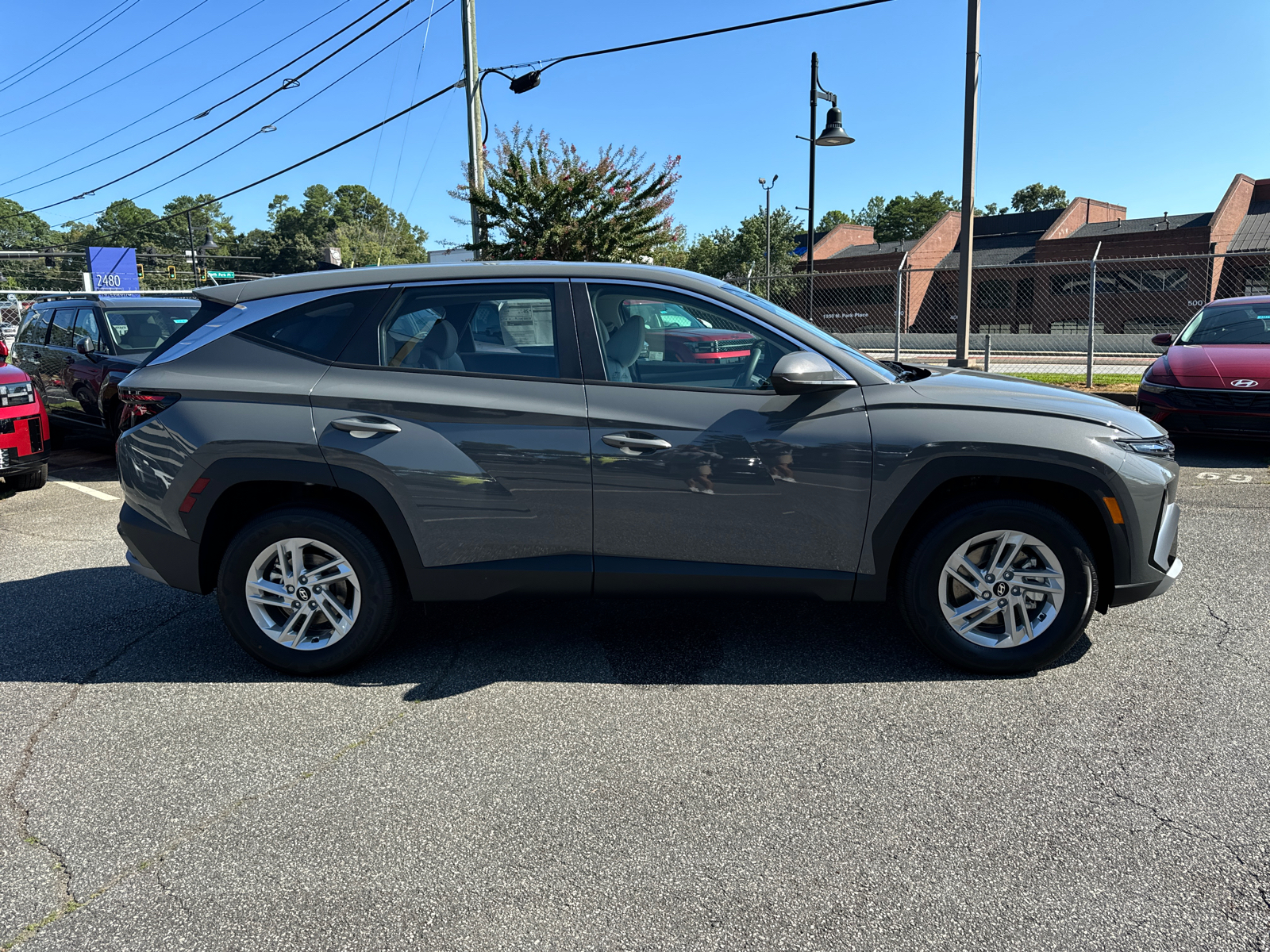 2025 Hyundai Tucson SE 9