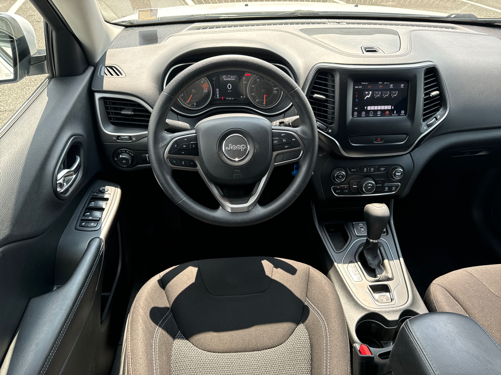 2019 Jeep Cherokee Latitude 24