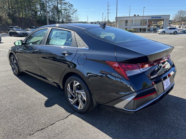 2024 Hyundai Elantra Hybrid Limited 6