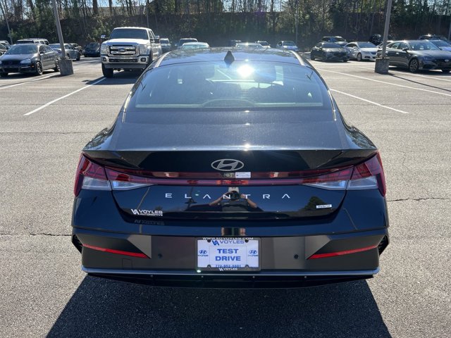 2024 Hyundai Elantra Hybrid Limited 7