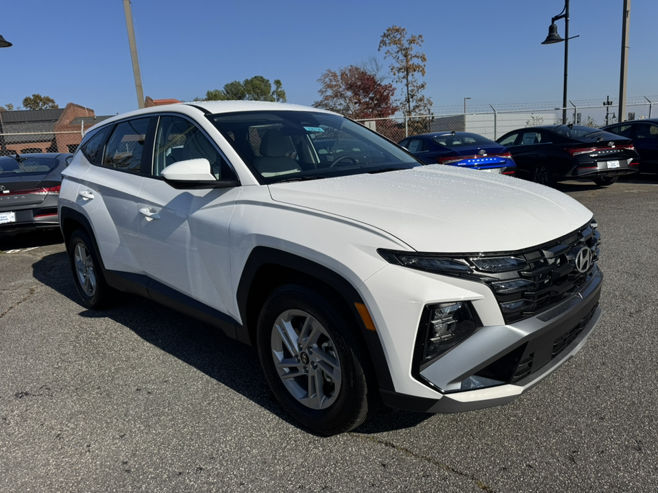 2025 Hyundai Tucson SE 2