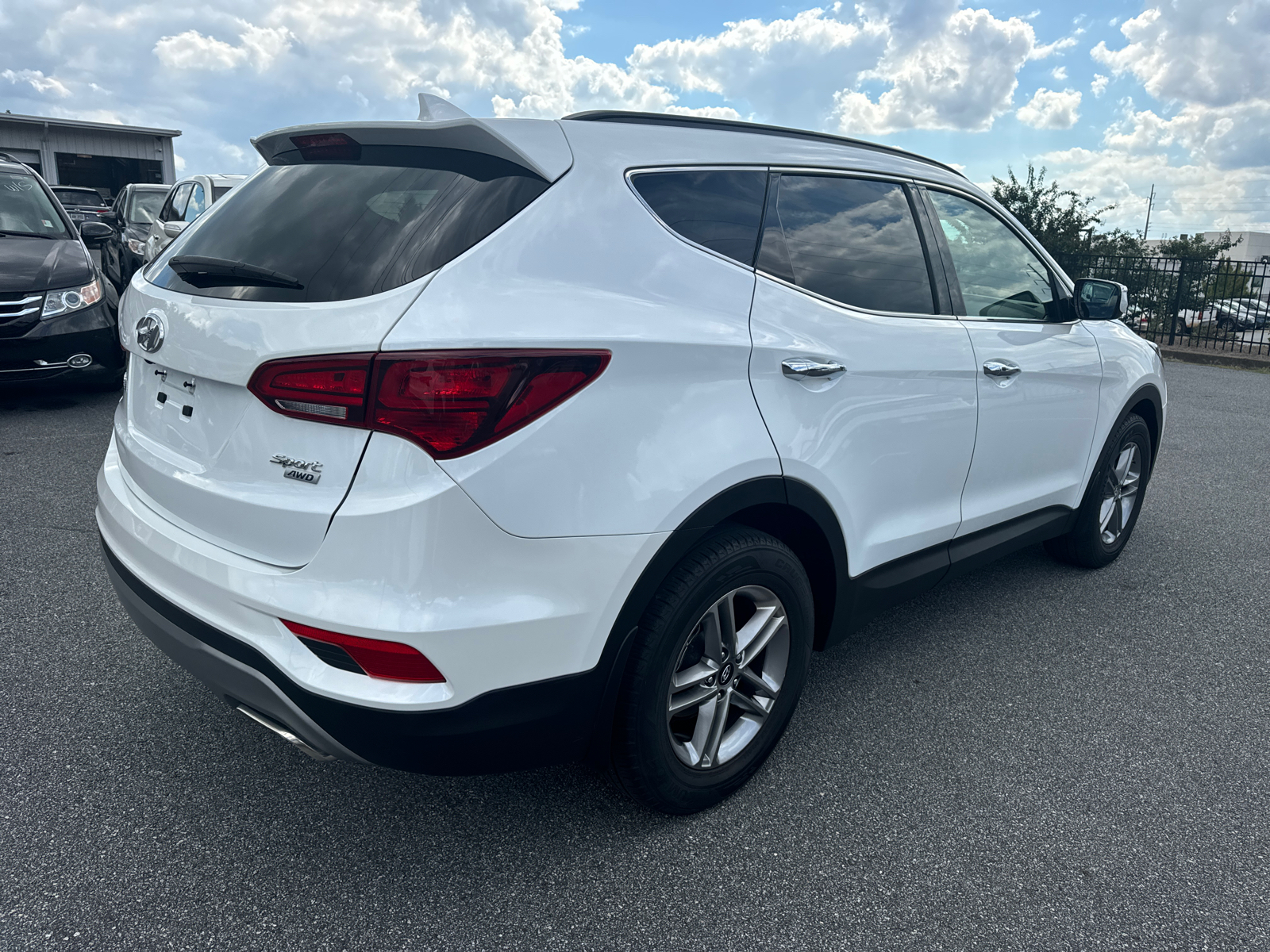 2017 Hyundai Santa Fe Sport 2.4L 8