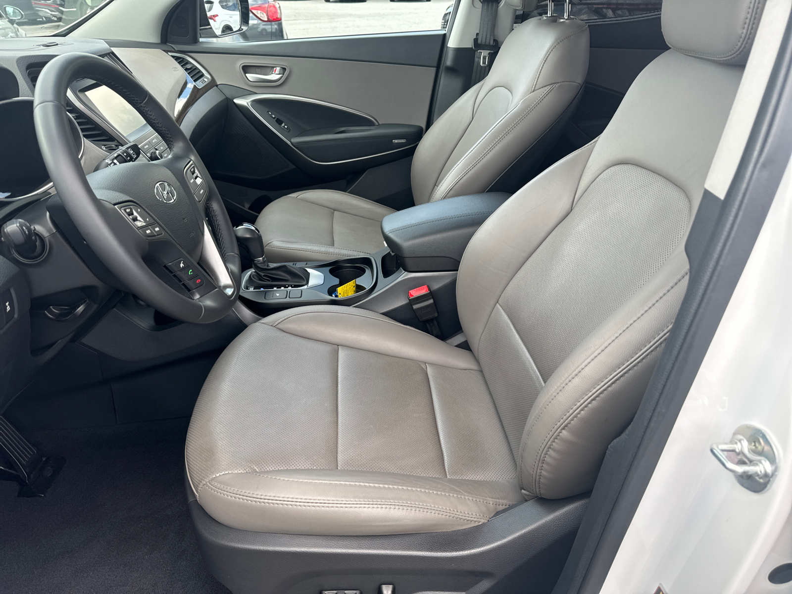 2017 Hyundai Santa Fe Sport 2.4L 10