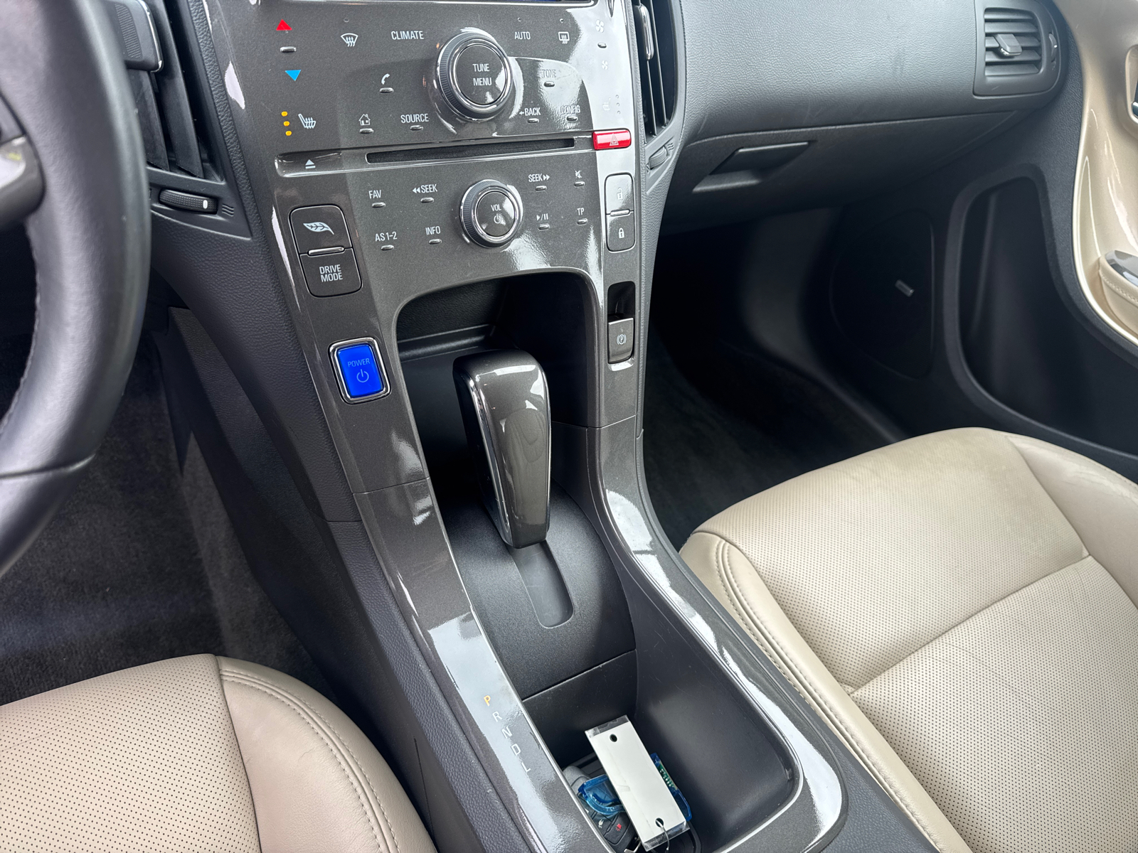 2012 Chevrolet Volt Base 32