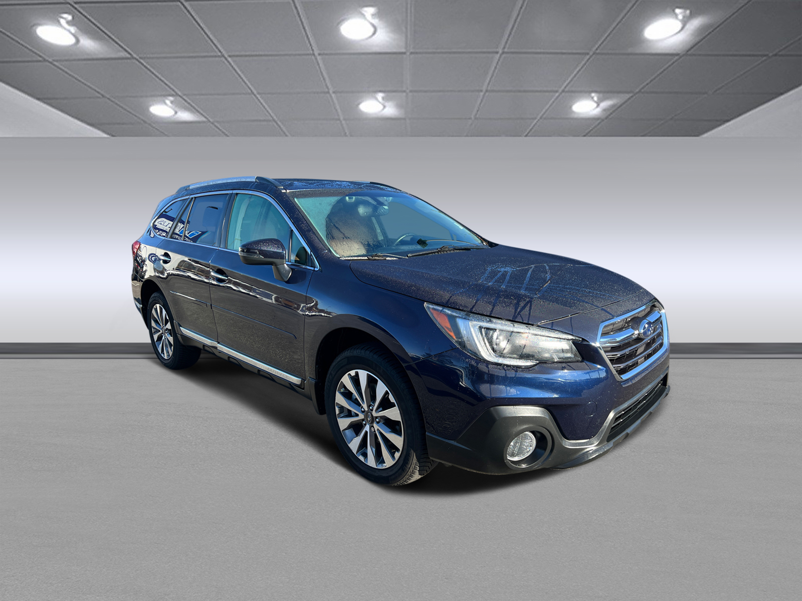 2018 Subaru Outback Touring 1