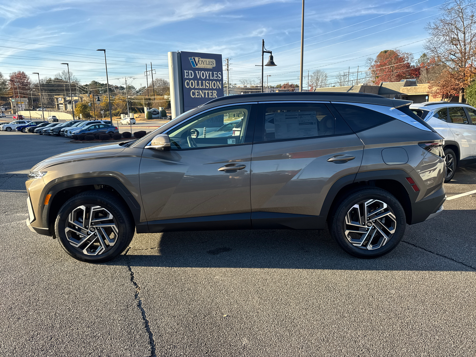 2025 Hyundai Tucson Hybrid Limited 4