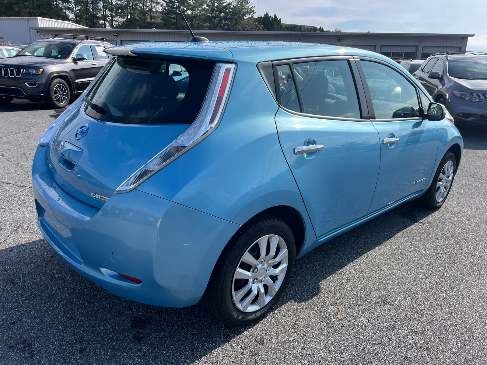 2015 Nissan LEAF S 8