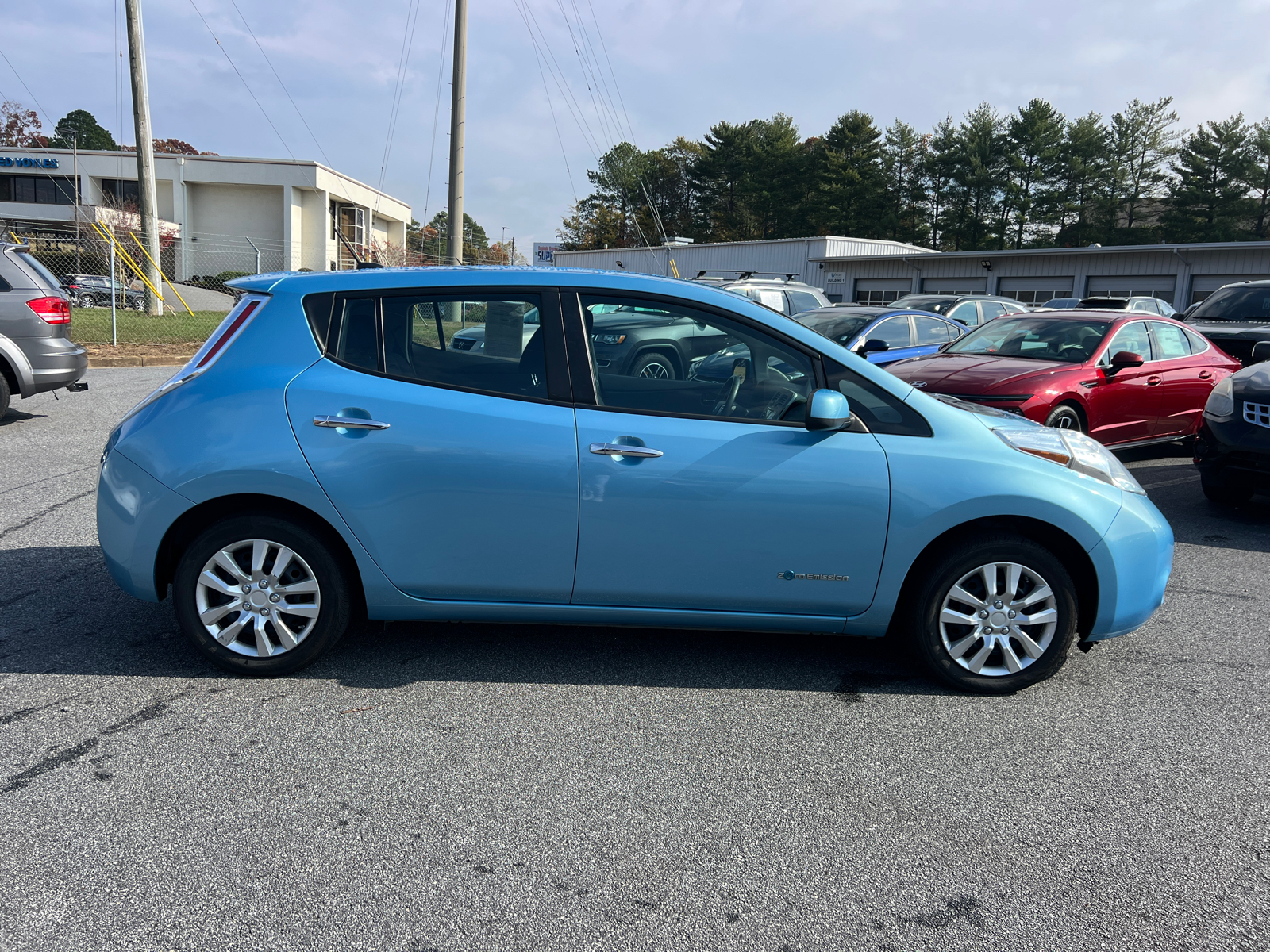 2015 Nissan LEAF S 9