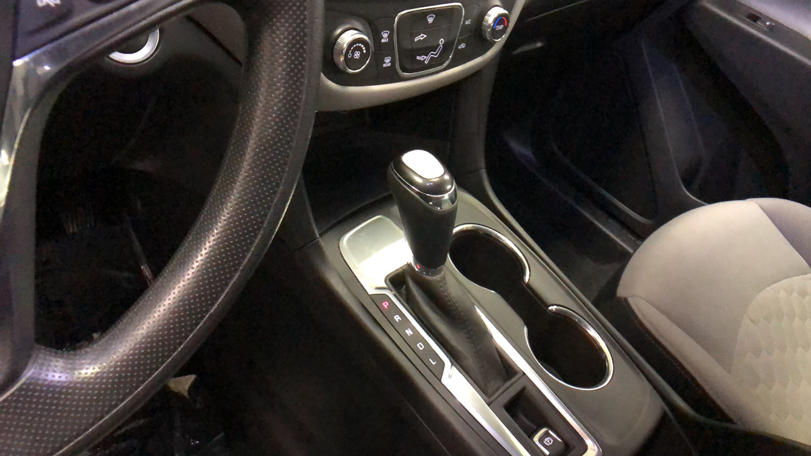 2019 Chevrolet Equinox LS 12