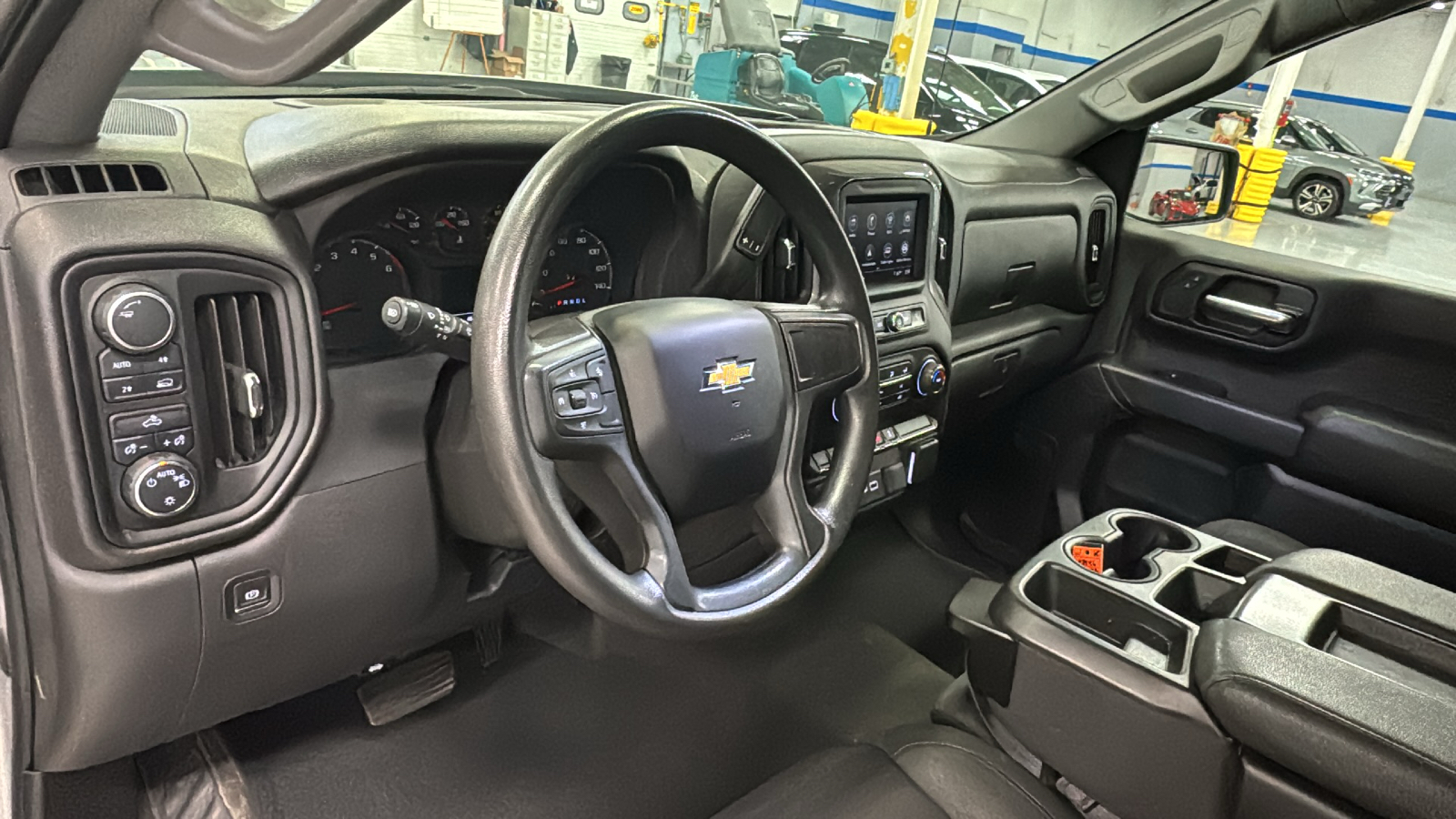 2022 Chevrolet Silverado 1500 Custom 14
