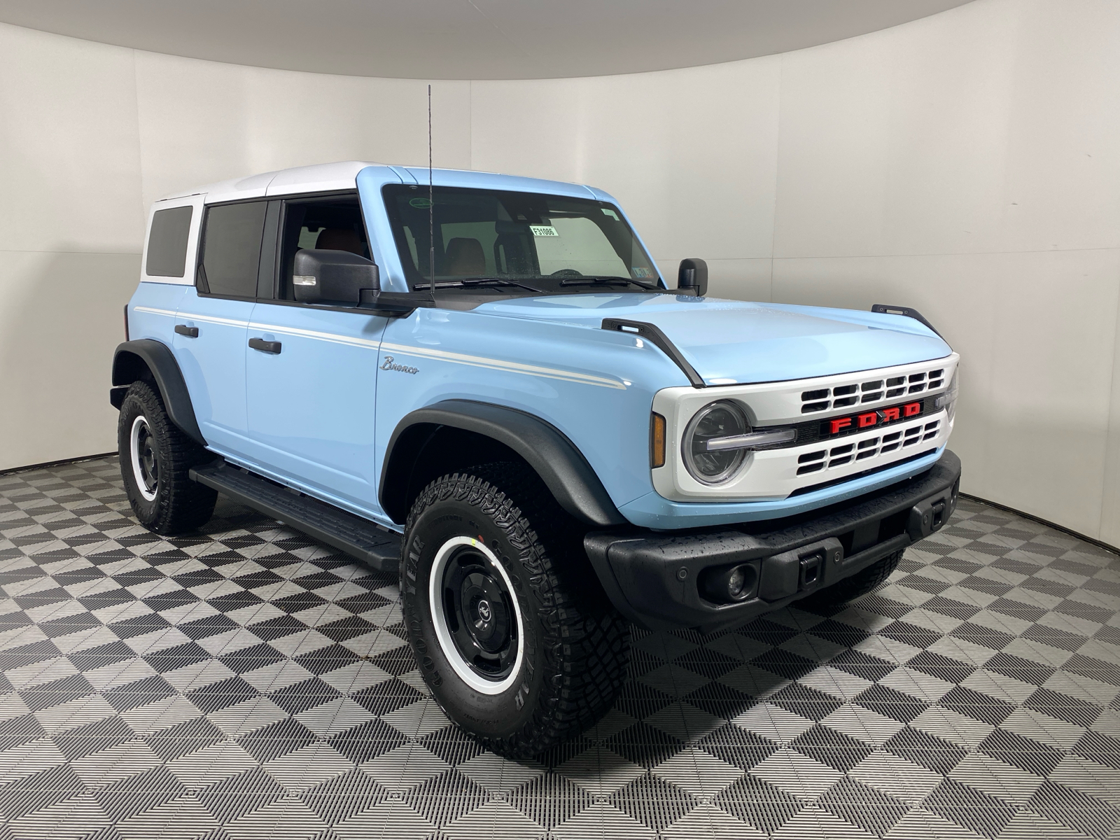 2024 Ford Bronco Heritage Limited Edition 1