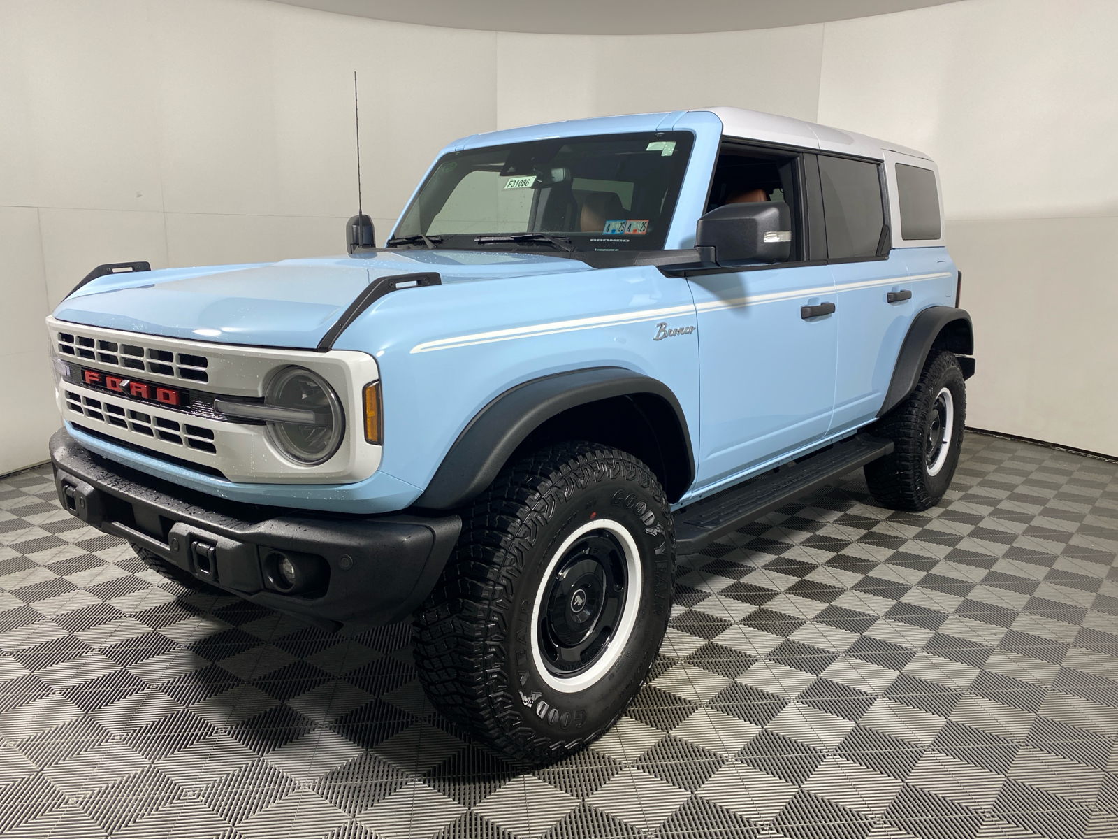 2024 Ford Bronco Heritage Limited Edition 3