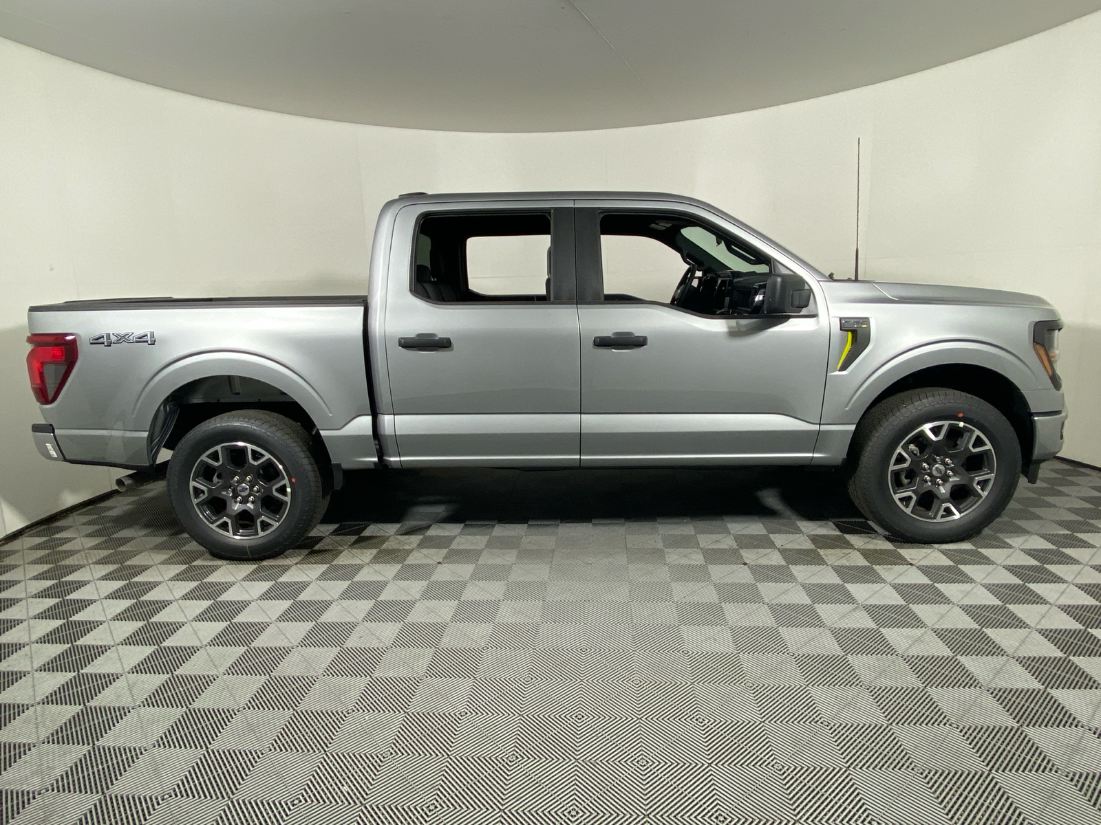 2024 Ford F-150 STX 10