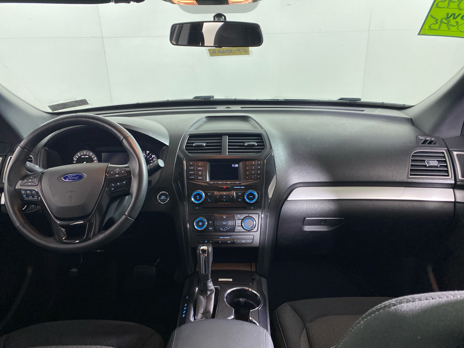 2017 Ford Explorer XLT 19