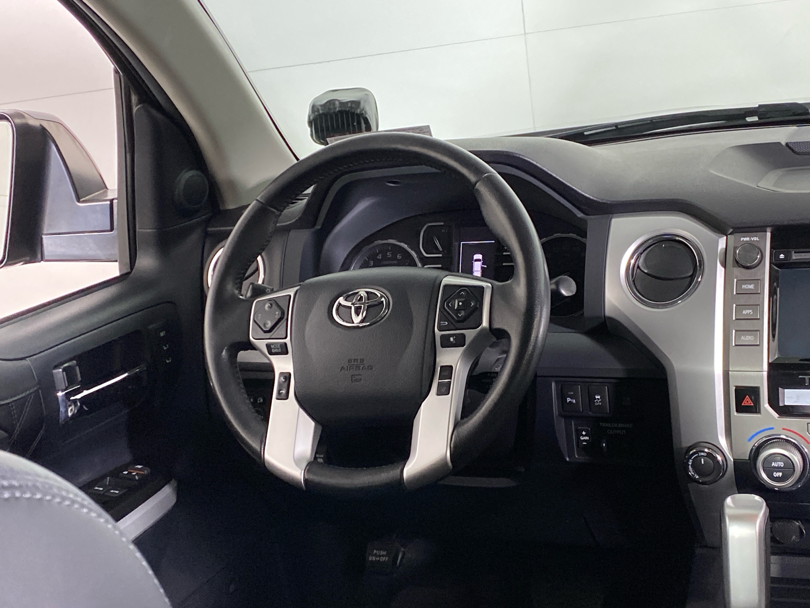 2019 Toyota Tundra  26