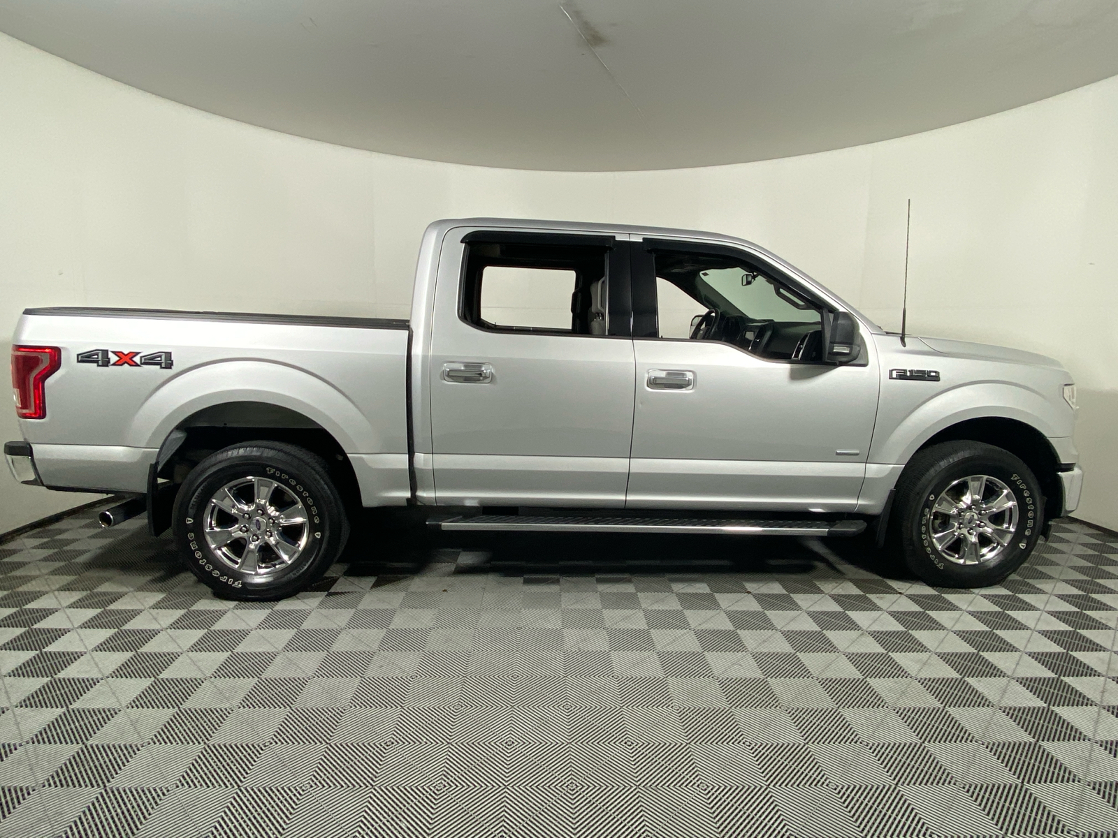 2017 Ford F-150  11