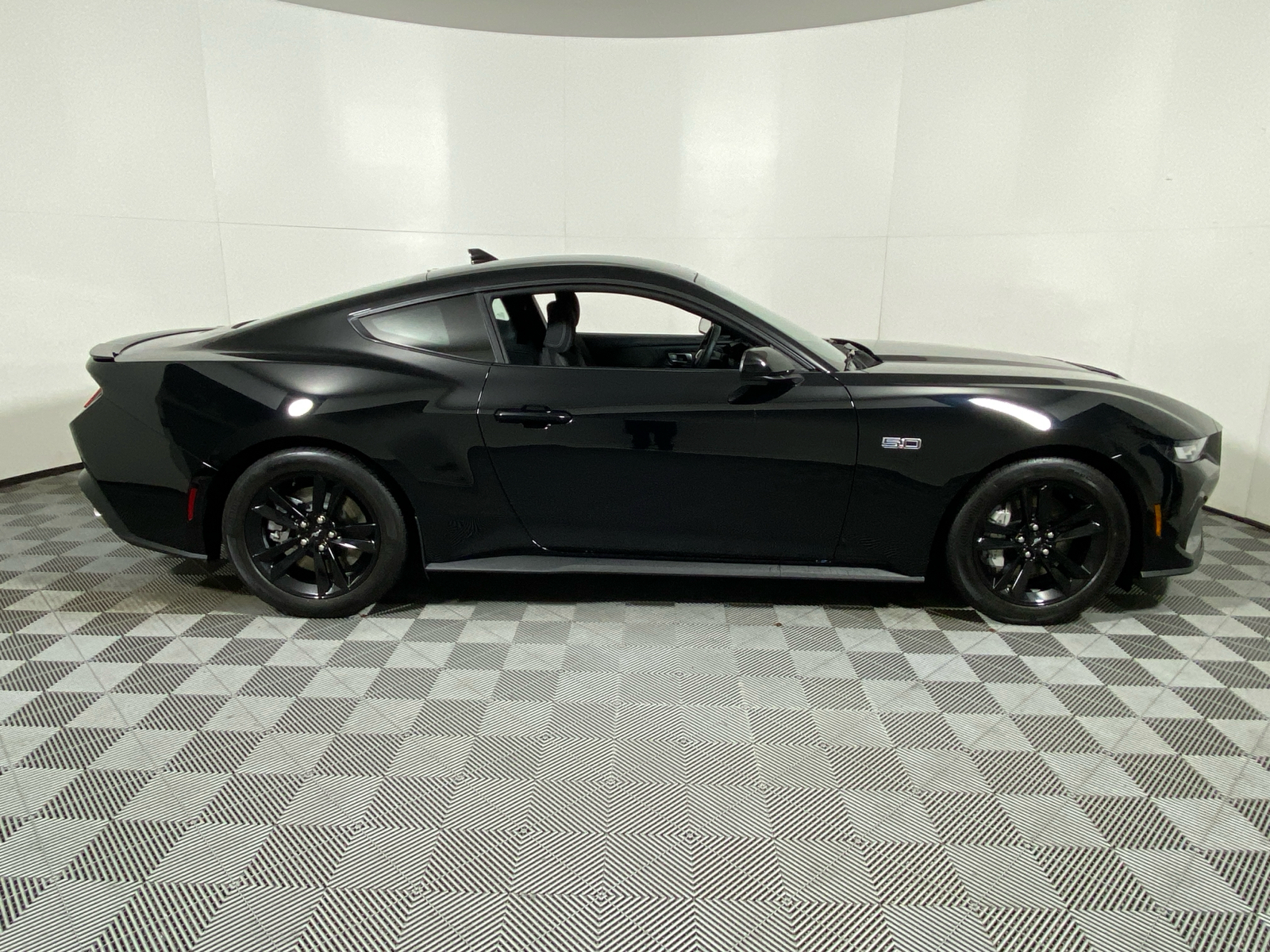 2024 Ford Mustang GT 14