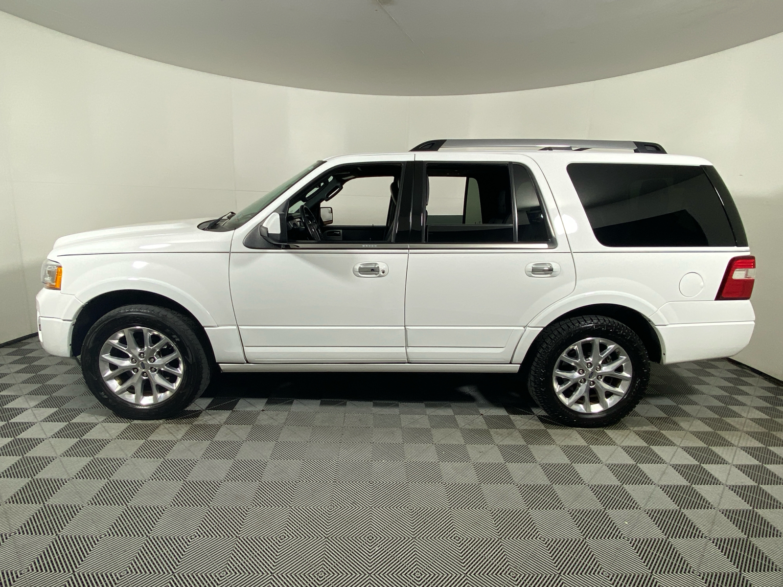 2016 Ford Expedition Limited 5