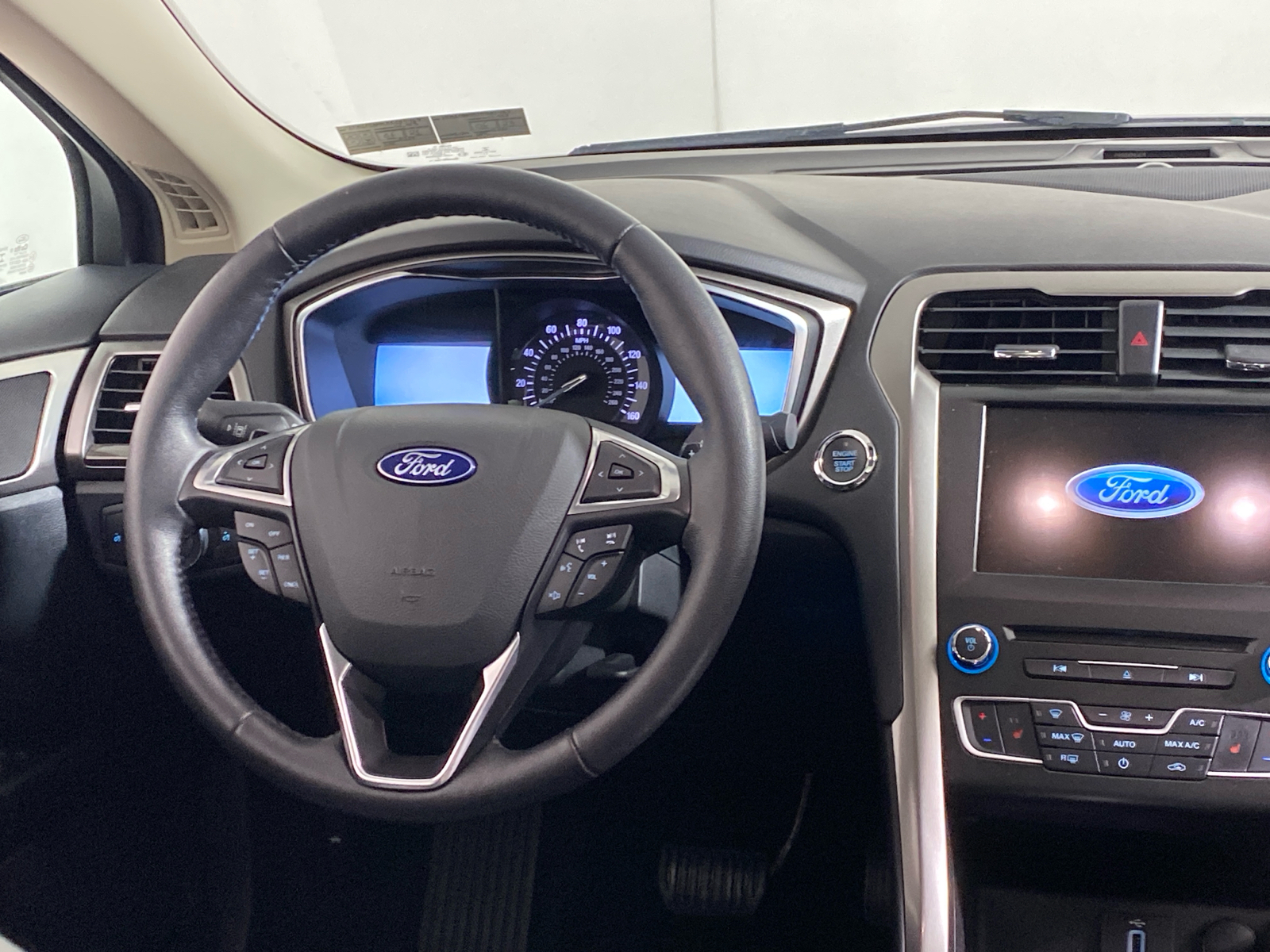 2018 Ford Fusion SE 21