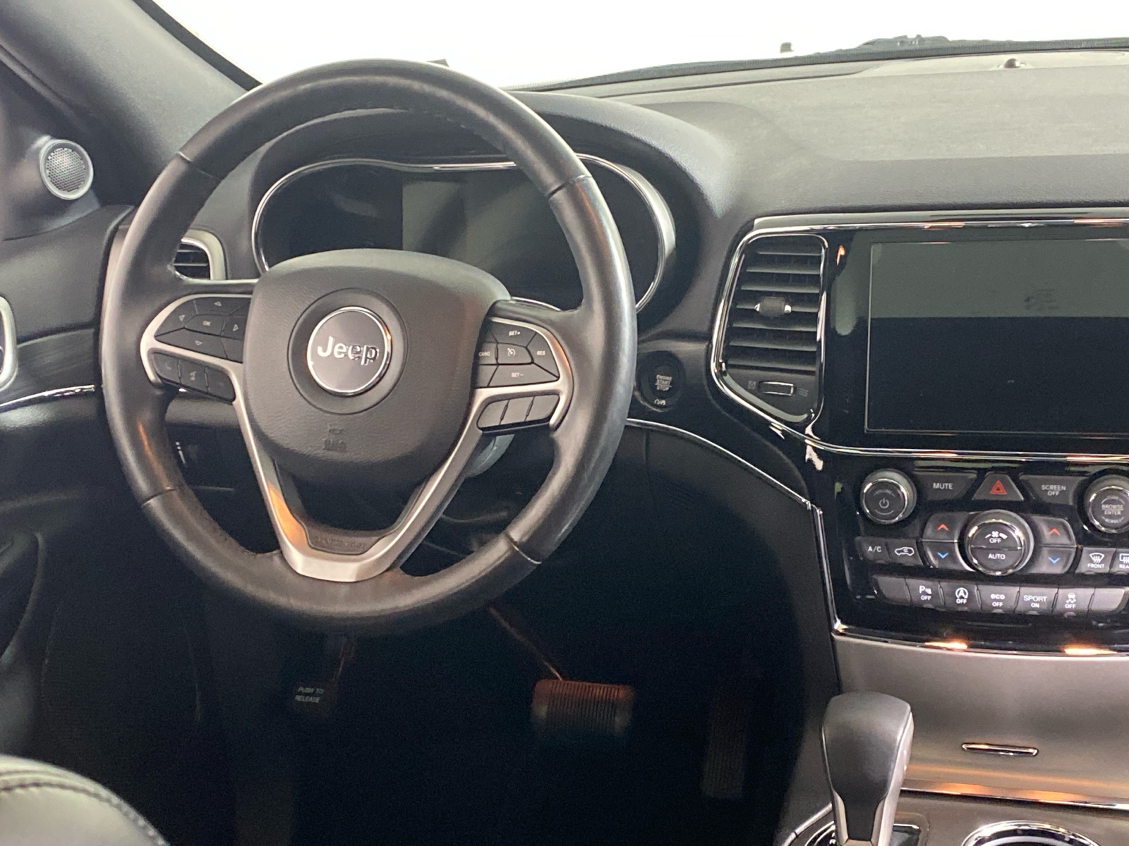 2019 Jeep Grand Cherokee Limited 22