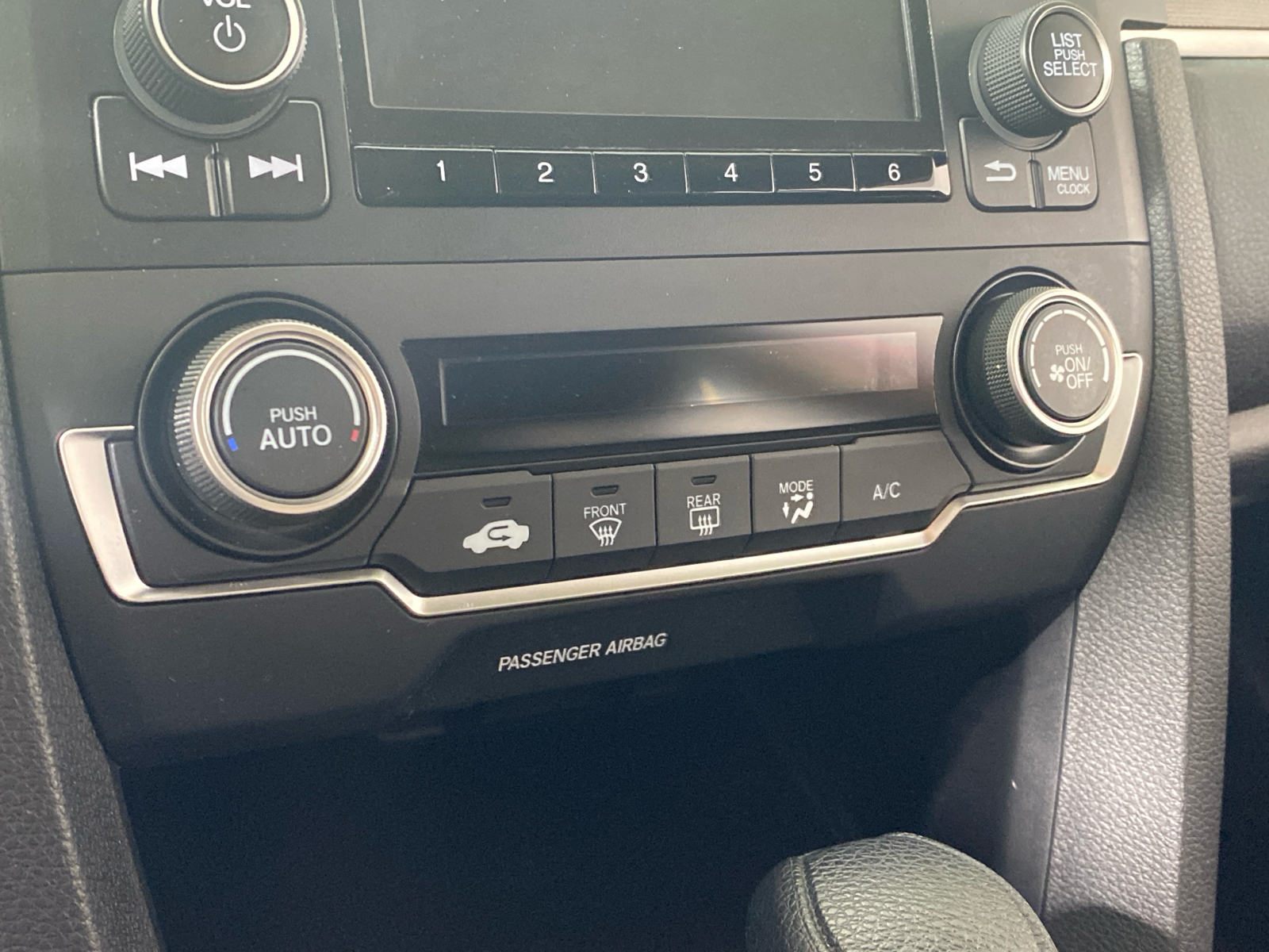 2019 Honda Civic LX 29