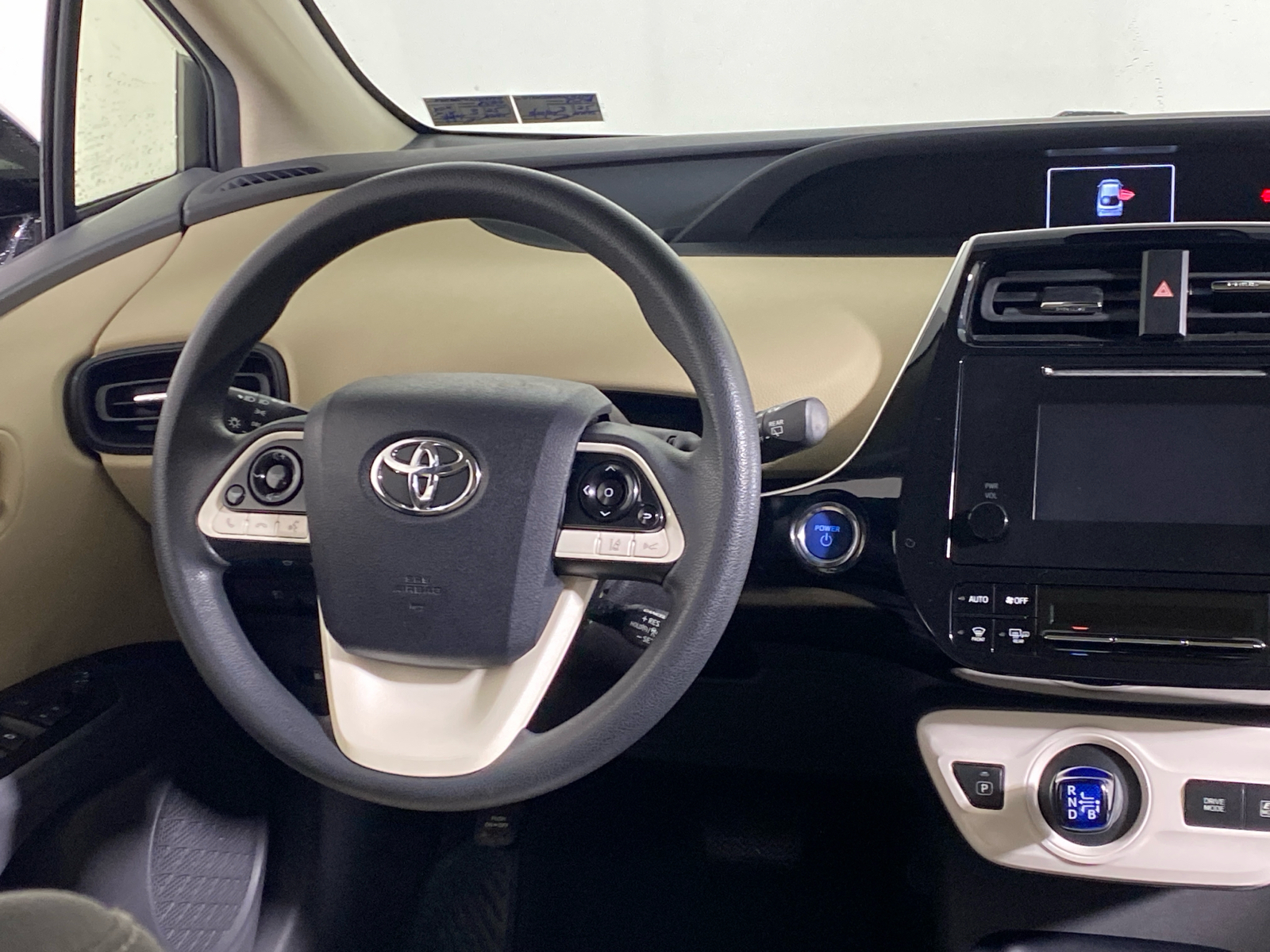 2018 Toyota Prius Two 20