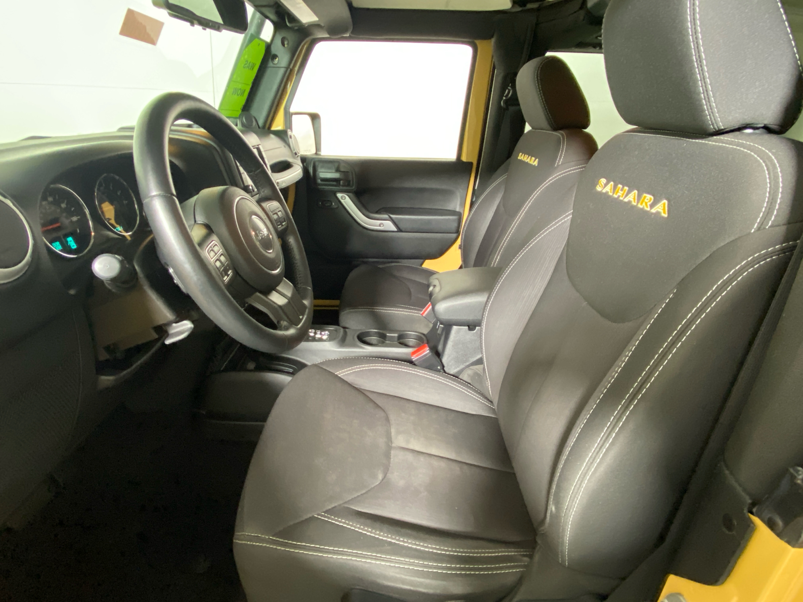 2014 Jeep Wrangler Sahara 22